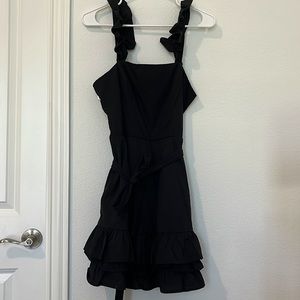 Black short summer dress from Francesca‘s